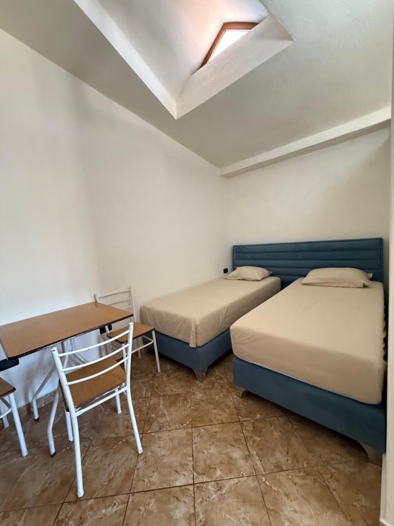 Jazoj Family Hotel Orikum Extérieur photo